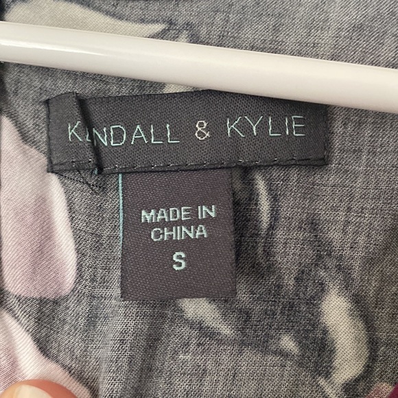 Kendall & Kylie Dress - Picture 4 of 8